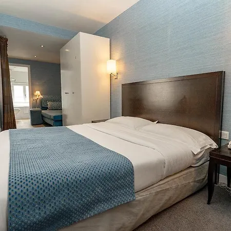 Aoriste & Hotel 4*