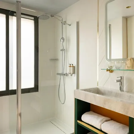 Aoriste & Hotel 4*