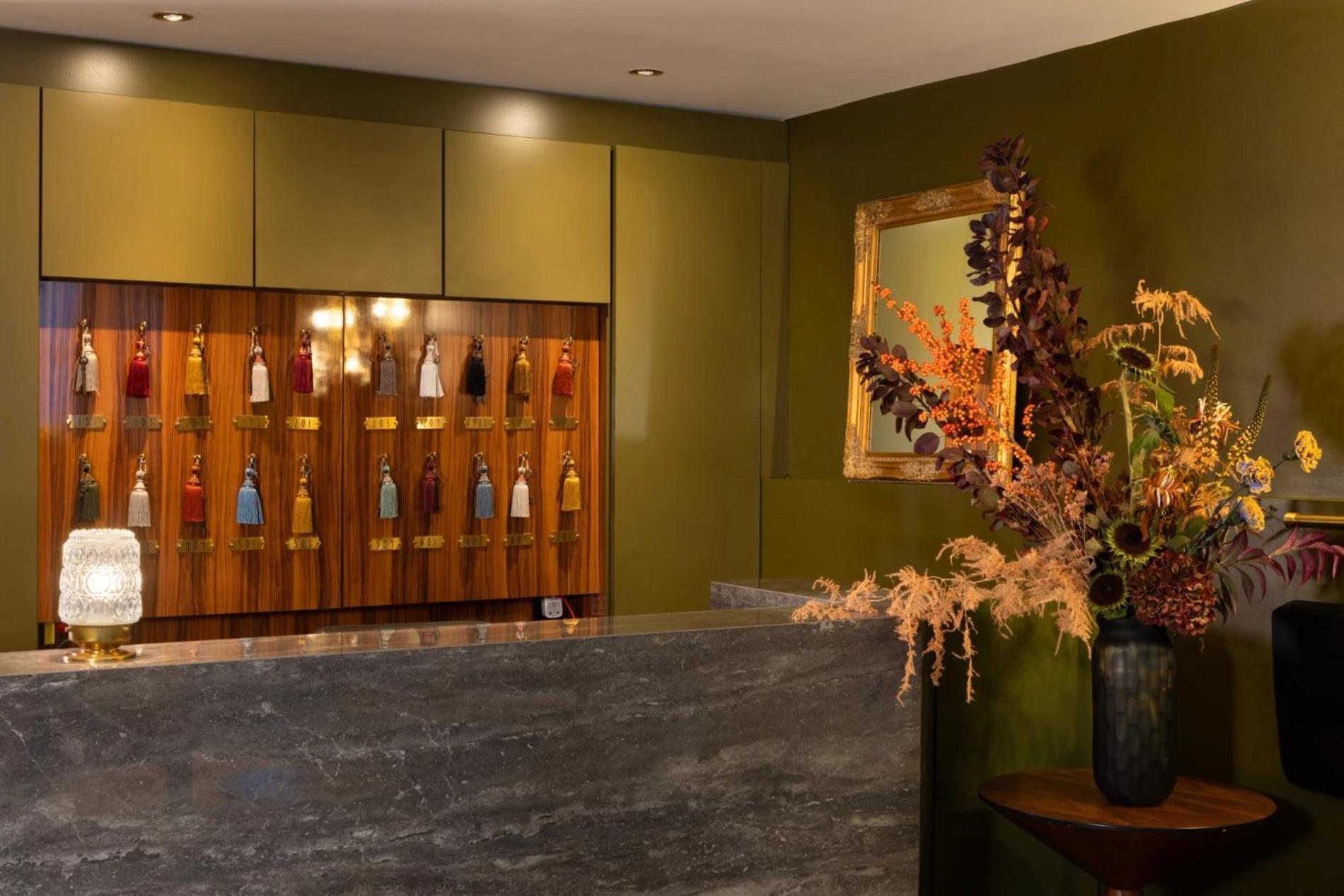 Hotel Aoriste & Paris