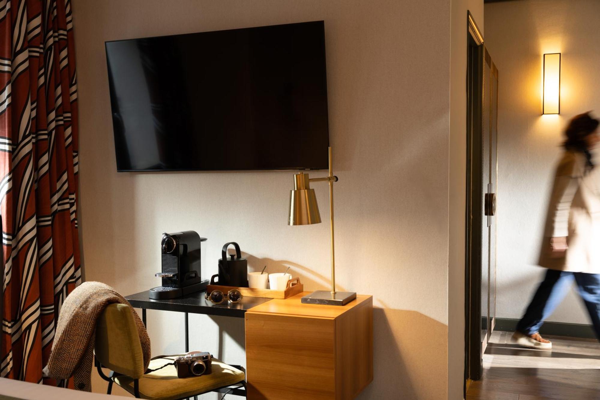 Hotel Aoriste & Paris